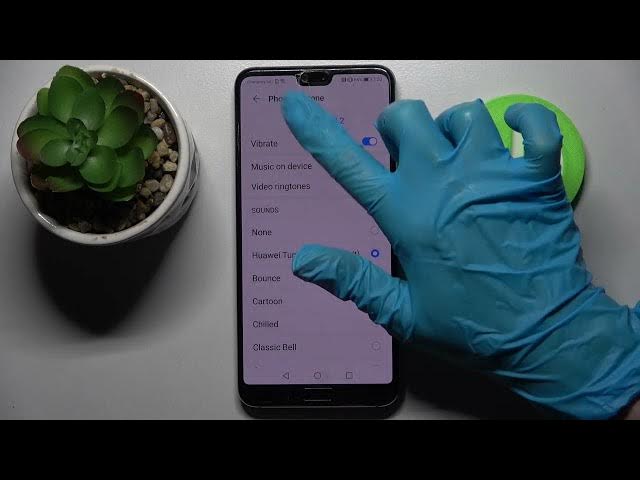 Video thumbnail for How to Enter Vibration Settings on HUAWEI P20 Pro – Manage Vibrations