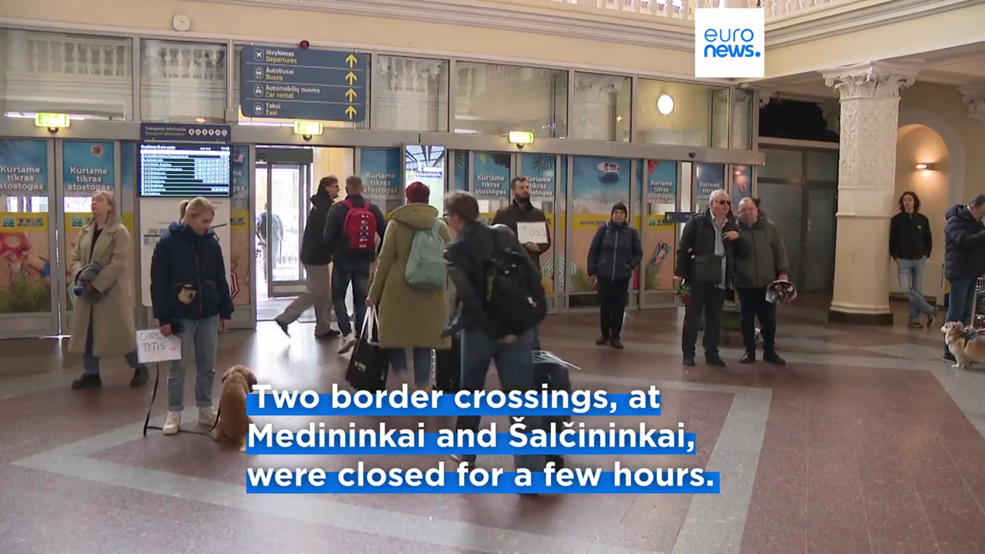 'Video thumbnail for Lithuania draws up plans to shut Belarus border crossings indefinitely after balloon incursions'
