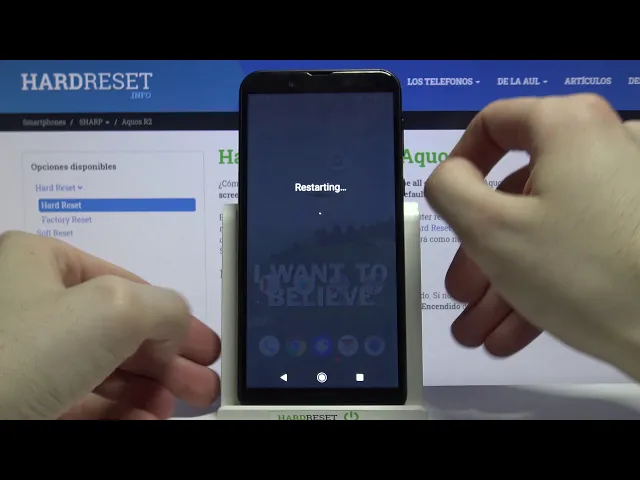 Video thumbnail for How to Enter Safe Mode on SHARP Aquos R2 – Enter and Quit Safe Mode