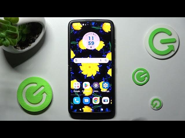 Video thumbnail for MOTOROLA RAZR 2022 - How To Download & Apply iOS Launcher