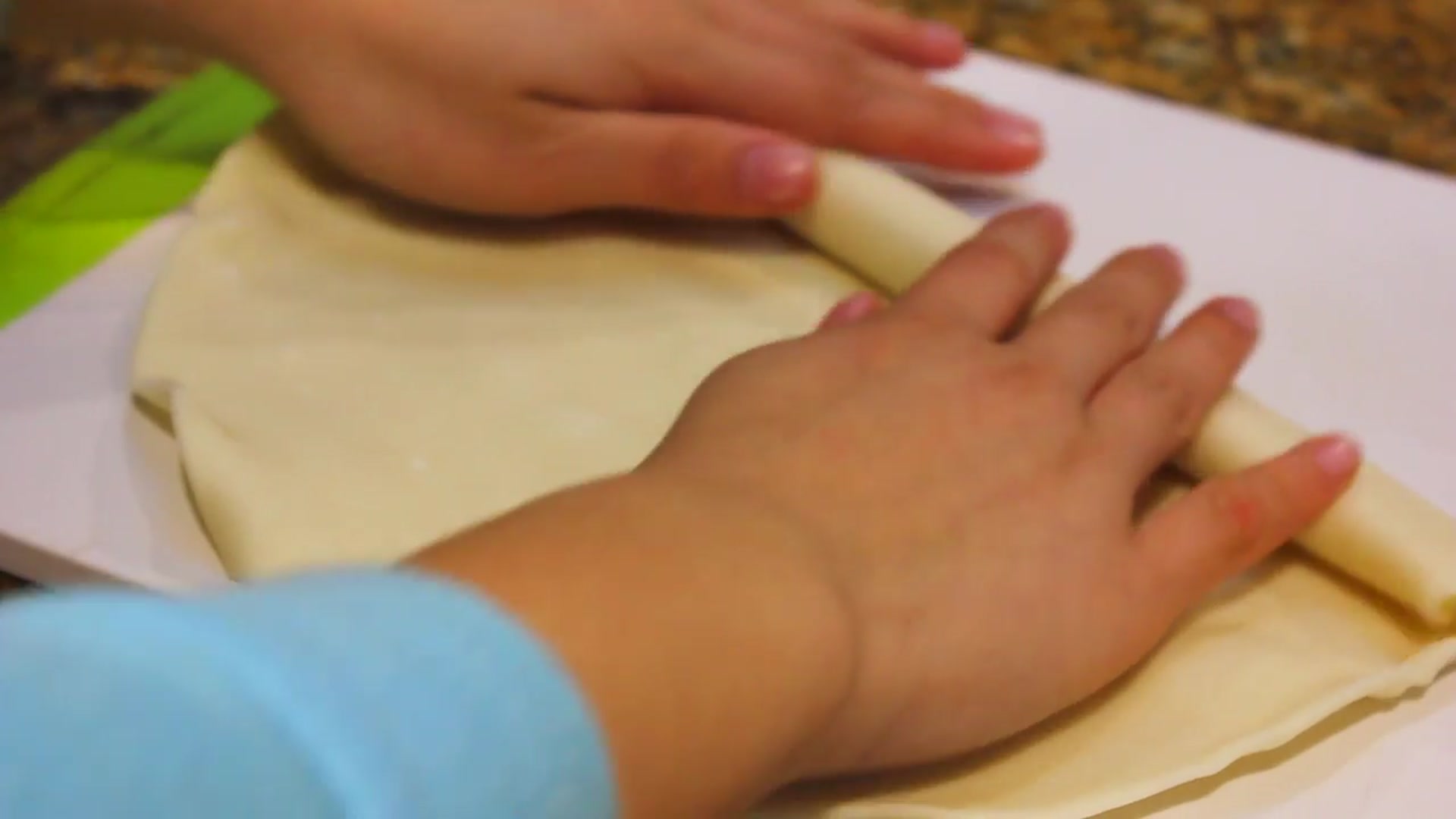 Video thumbnail for How to Make a French Chocolate Silk Pie   rachel republic(720P HD)