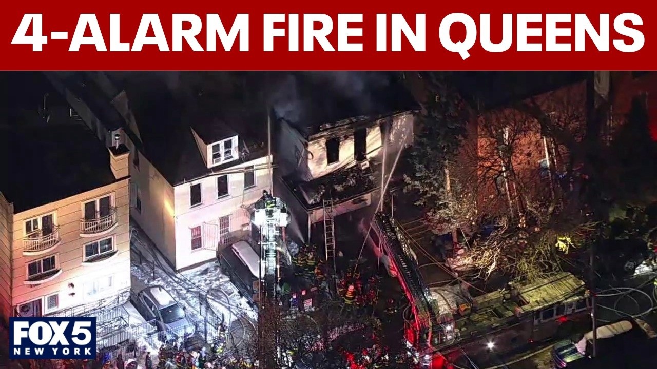 Video thumbnail for 4-alarm fire in Elmhurst, Queens