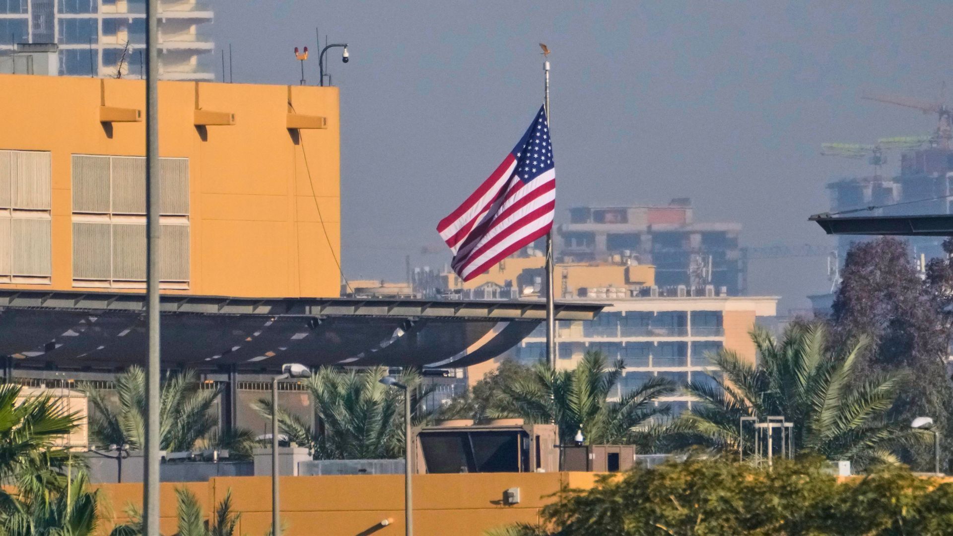 Video thumbnail for US Embassy in Baghdad urged American citizens to leave Iraq immediately