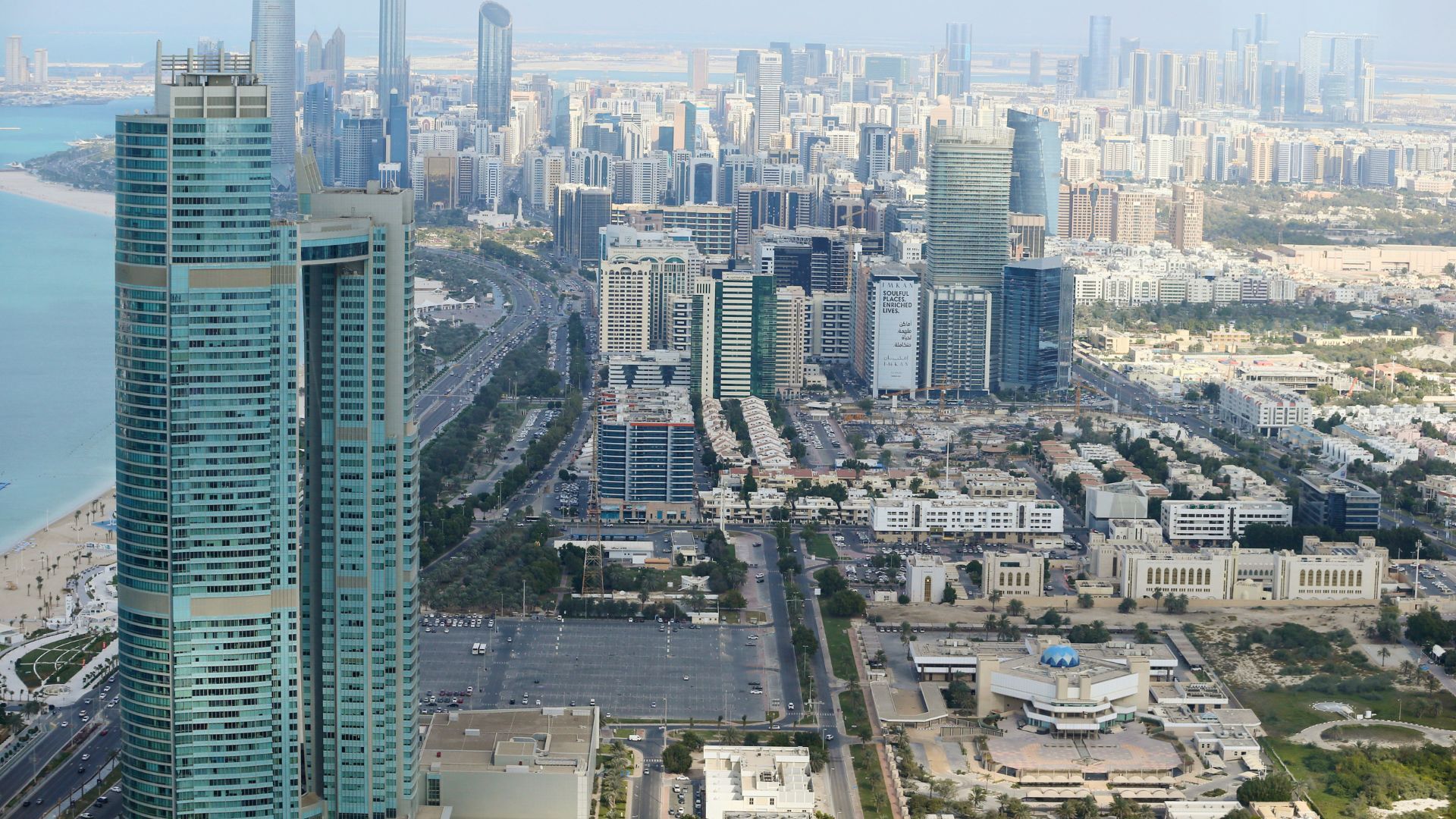 Video thumbnail for Missile intercepted near Abu Dhabi causes minor damage, no injuries reported