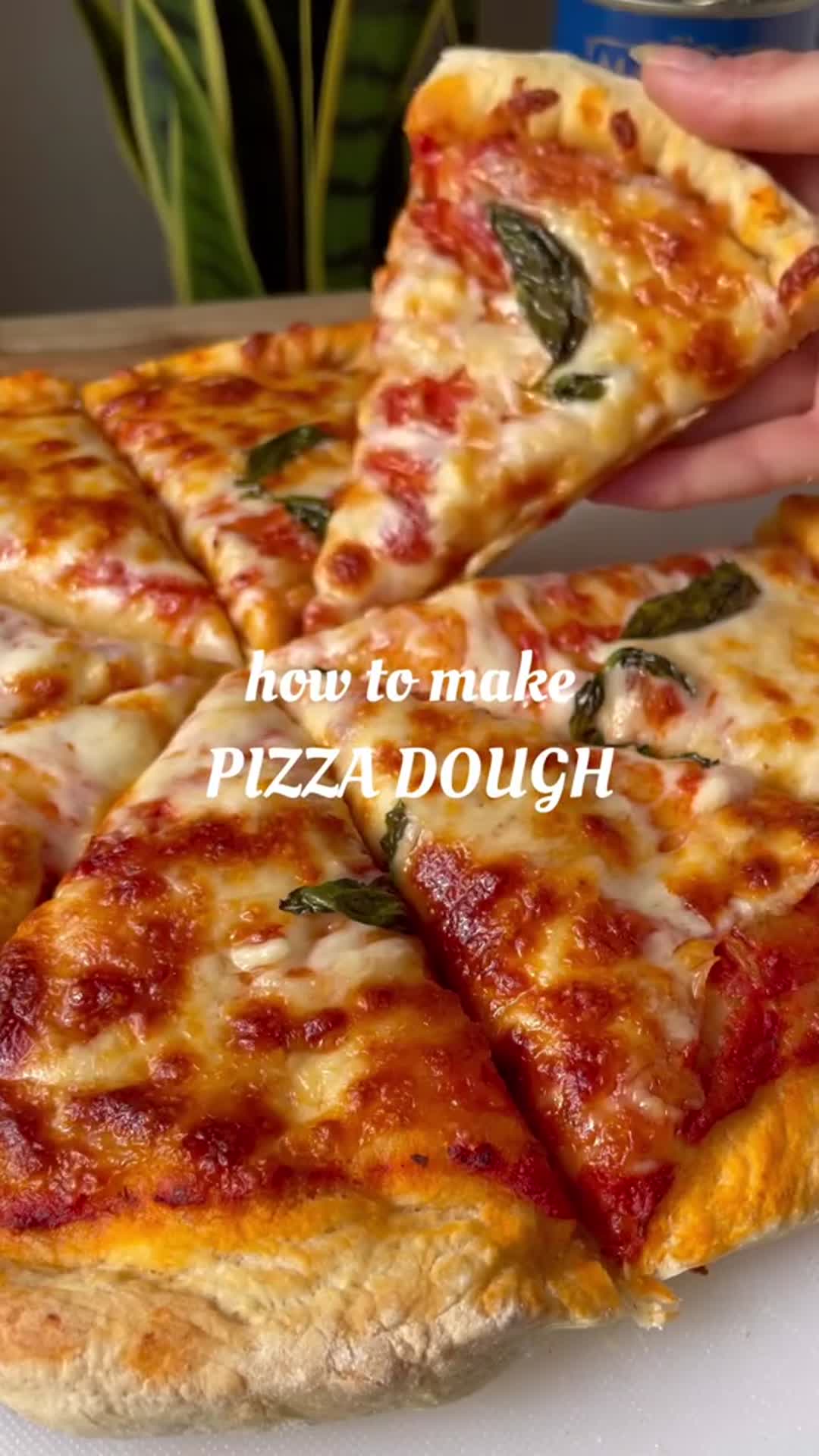 Video thumbnail for Easy Margarita pizza recipe