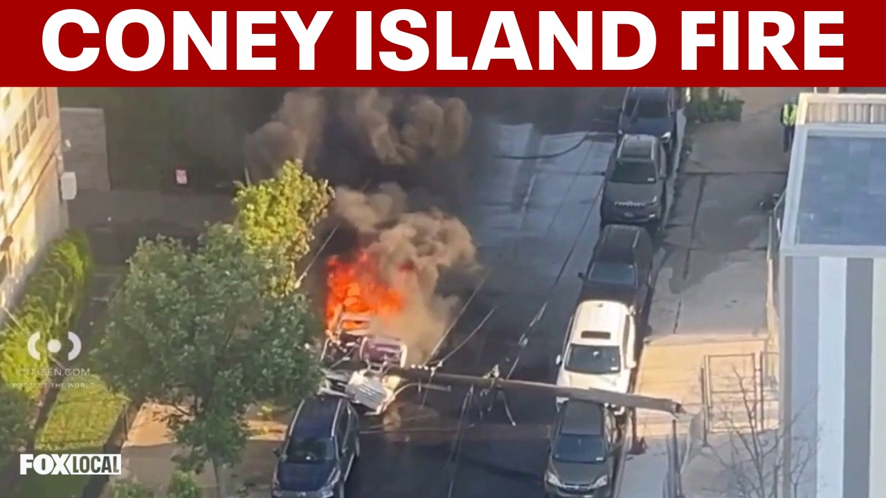 Video thumbnail for Transformer fire in Coney Island spreads to car near boardwalk