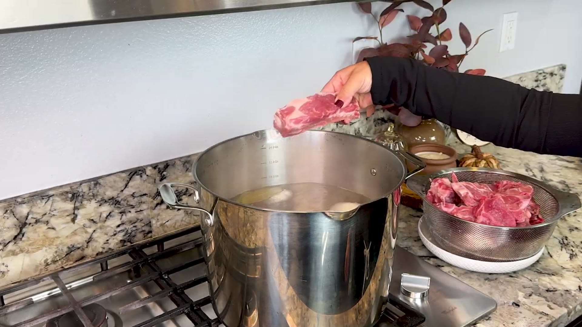 Video thumbnail for How to Make Pozole Rojo de Puerco Red Pork Pozole(720P_60FPS)