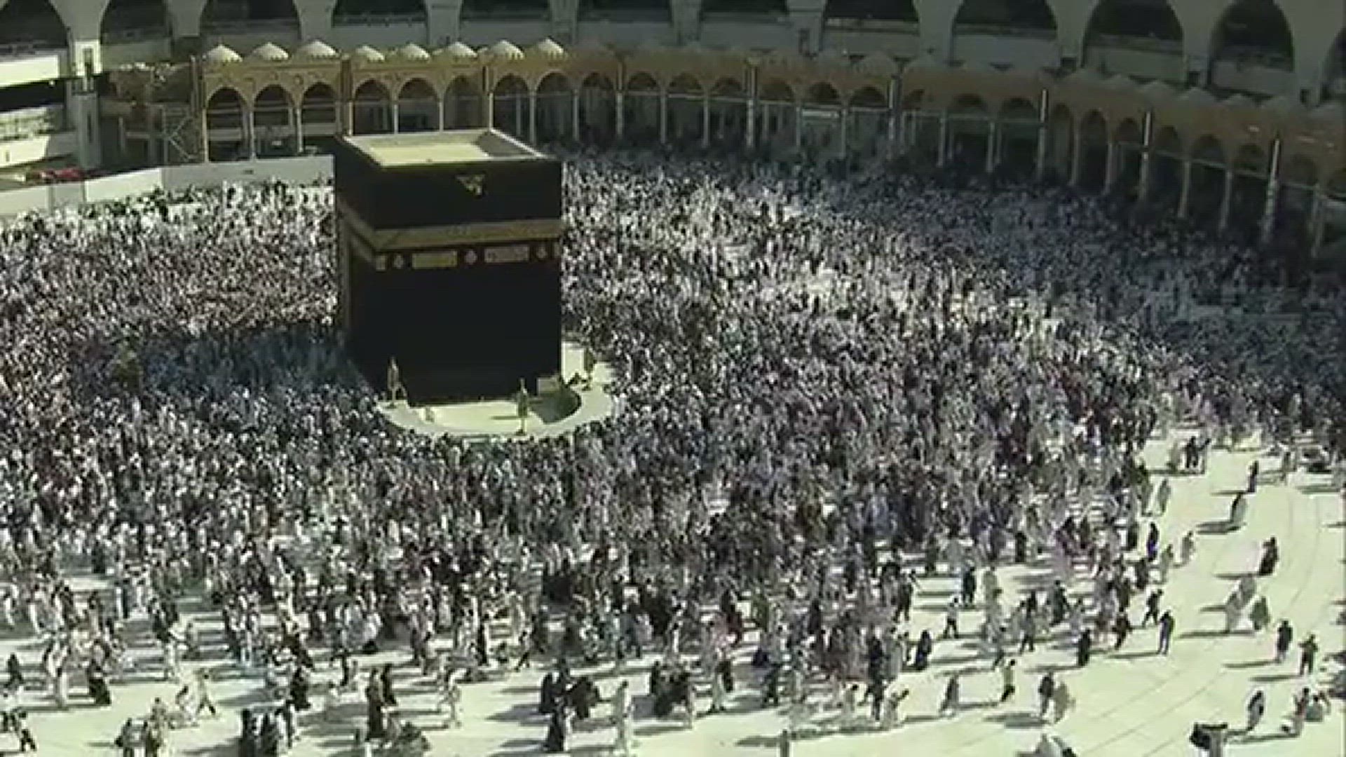 Video thumbnail for BAIT ULLAH SHARIF TAWAF