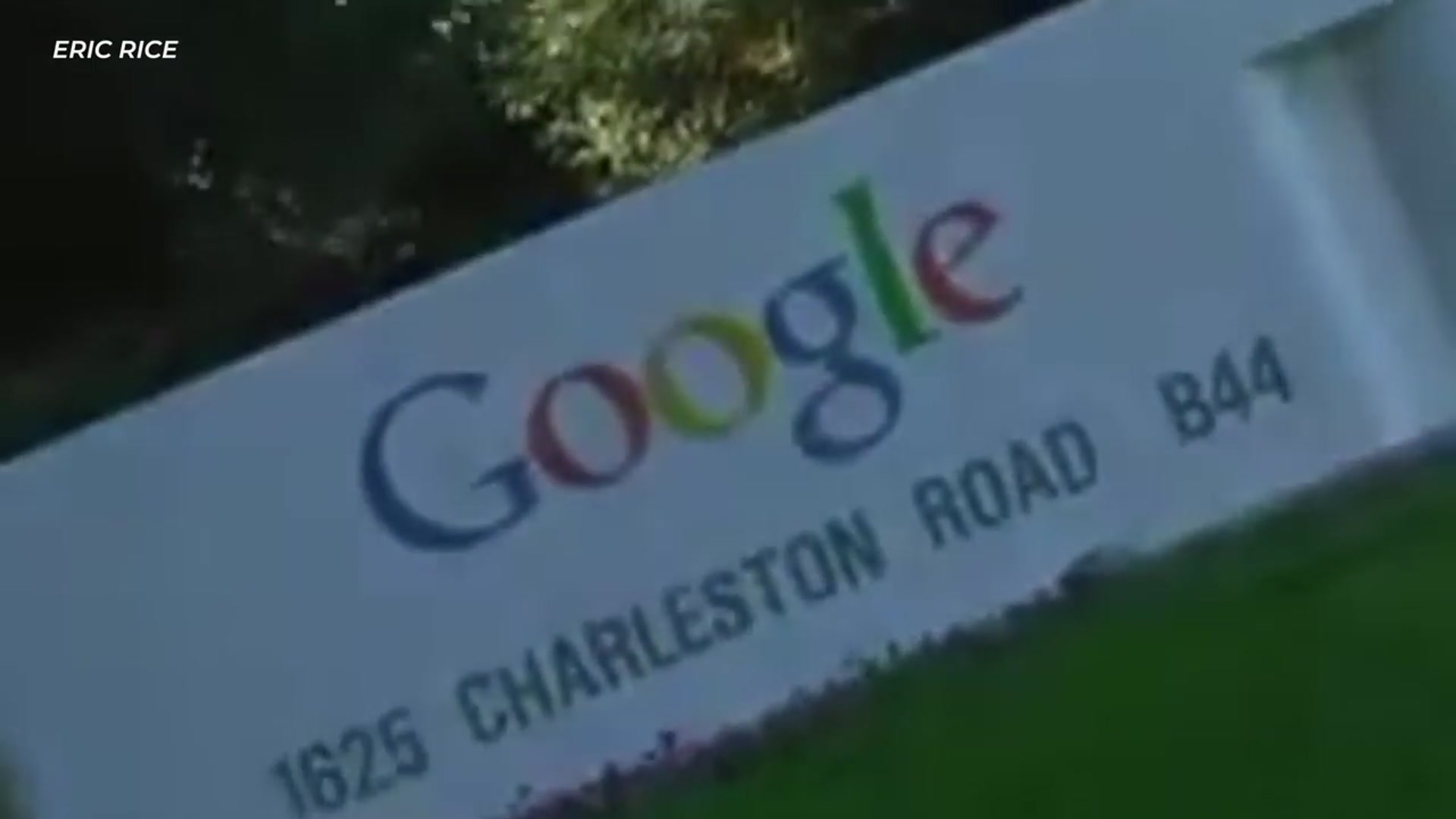 Video thumbnail for Apple Buys Android: The Deleted Smartphone Future