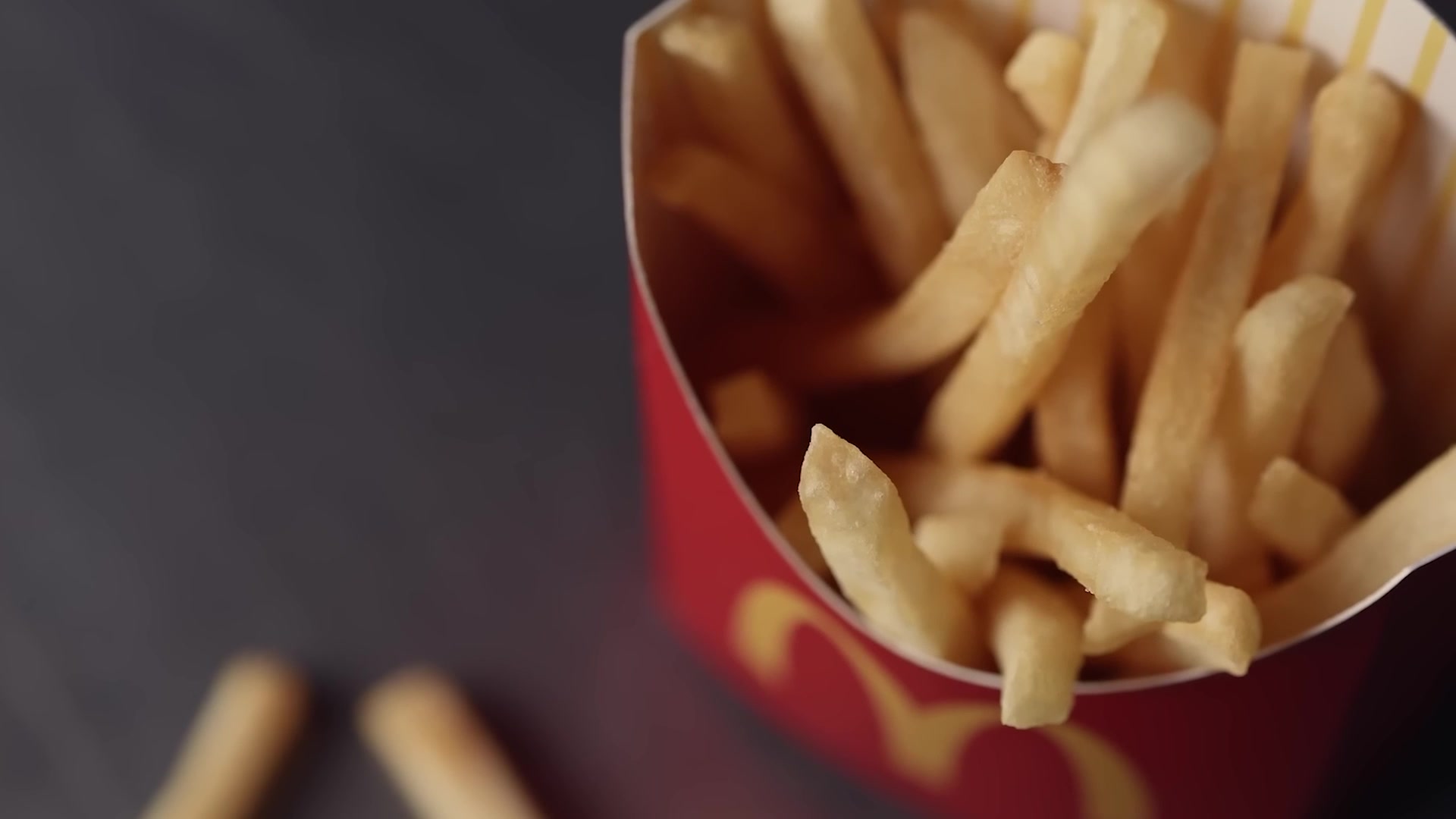 Video thumbnail for Where These Popular Chain Restaurants Get Their Beef