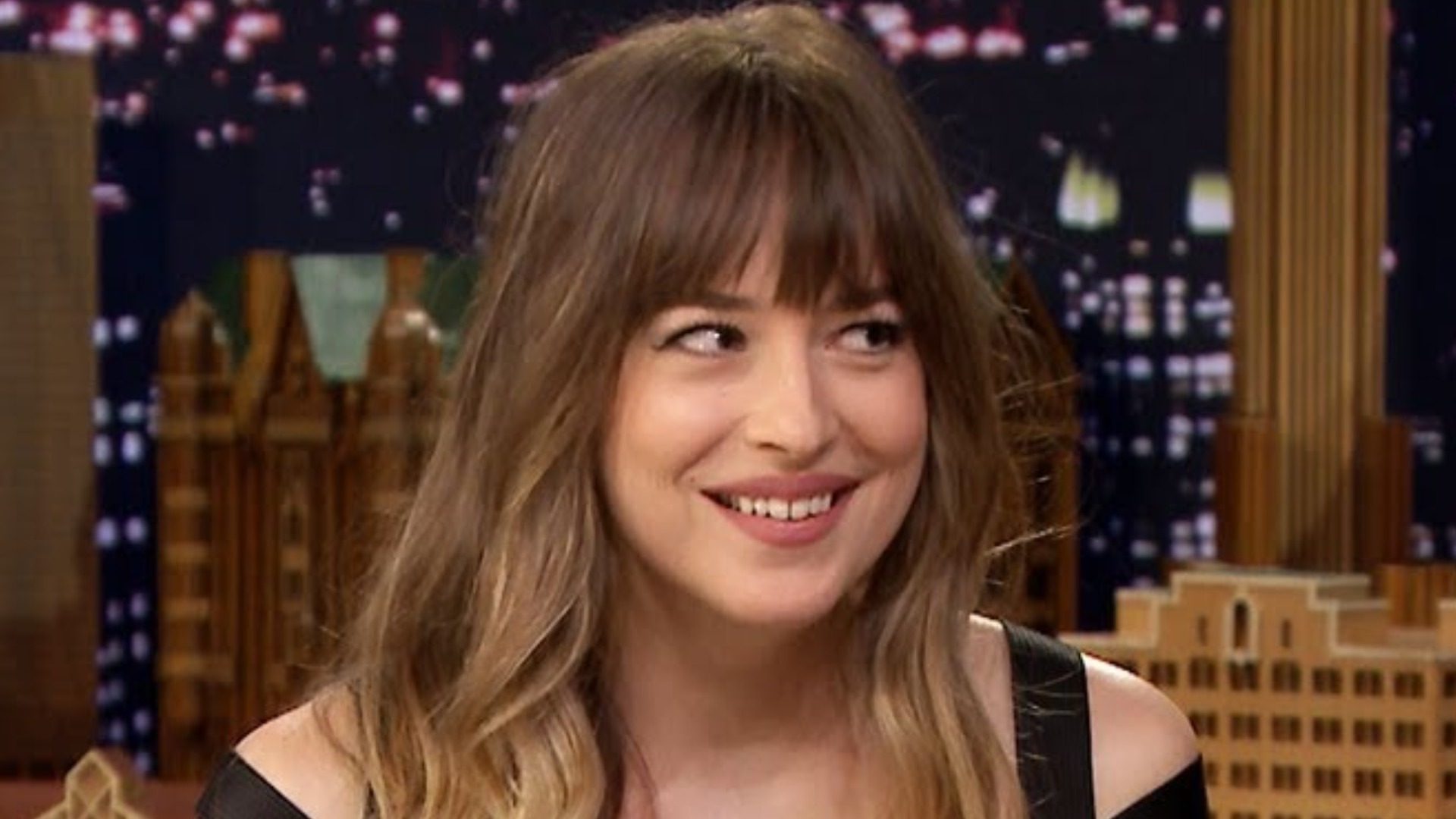 Video thumbnail for Talk Show Interviews So Awkward You Can't Look Away