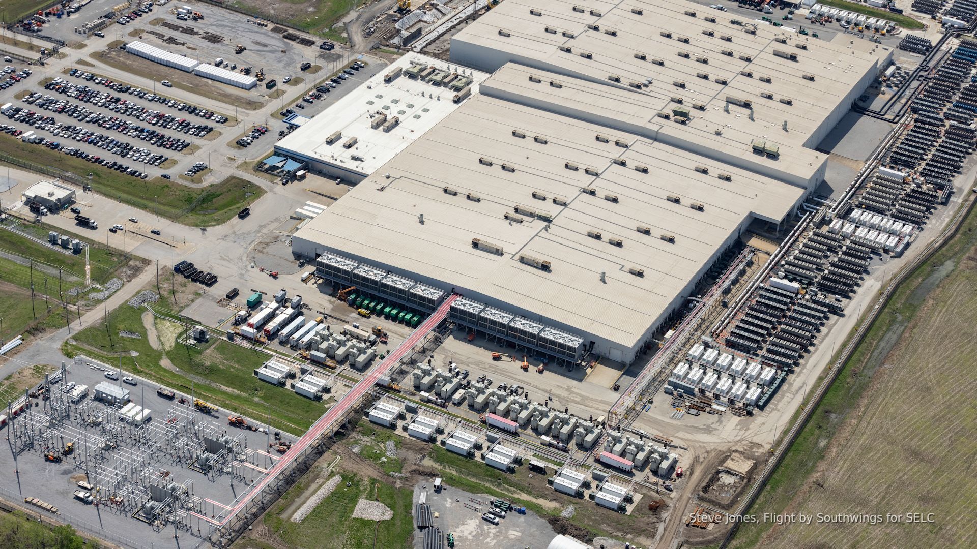 Video thumbnail for Memphis residents fight xAI expansion over pollution, health fears