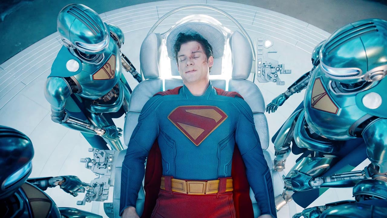 Video thumbnail for Superman - Official Sneak Peek Clip