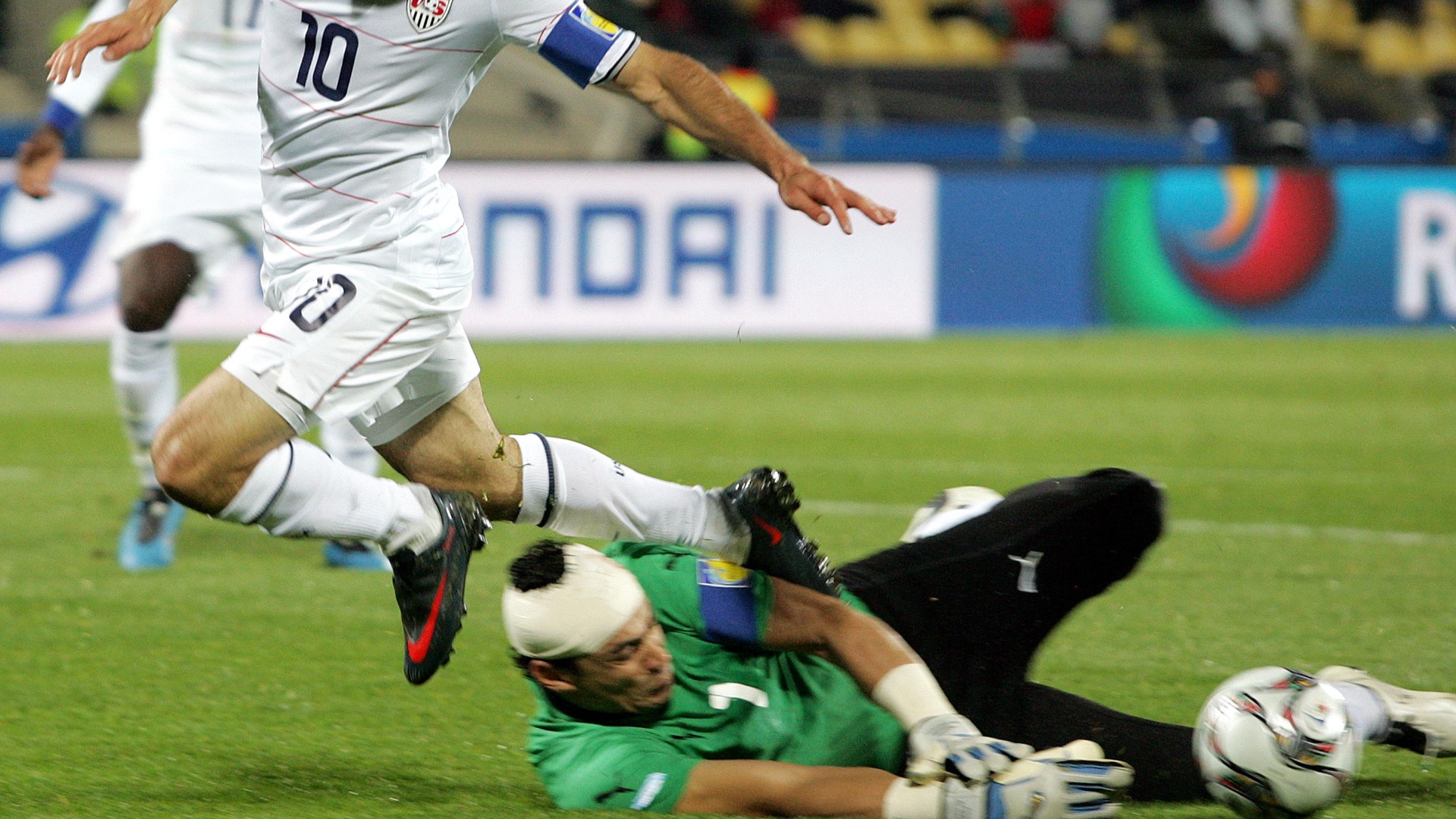 Video thumbnail for Oldest World Cup Footballers: Goalkeepers Lead the Way