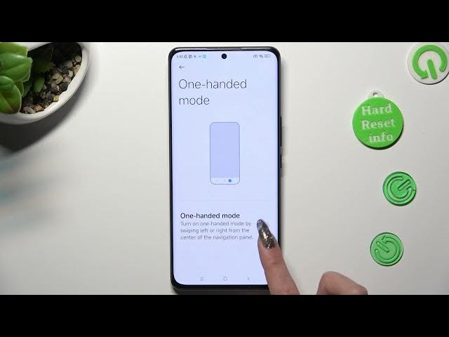 Video thumbnail for How to Enter One Handed Mode on XIAOMI 12S Ultra