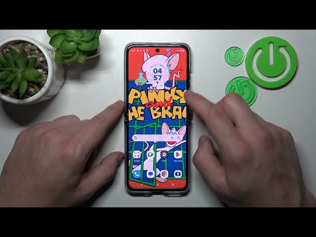 Video thumbnail for How to Restore & Remove the Phone App Icon to/from the Home Screen on MOTOROLA Razr 40 Ultra