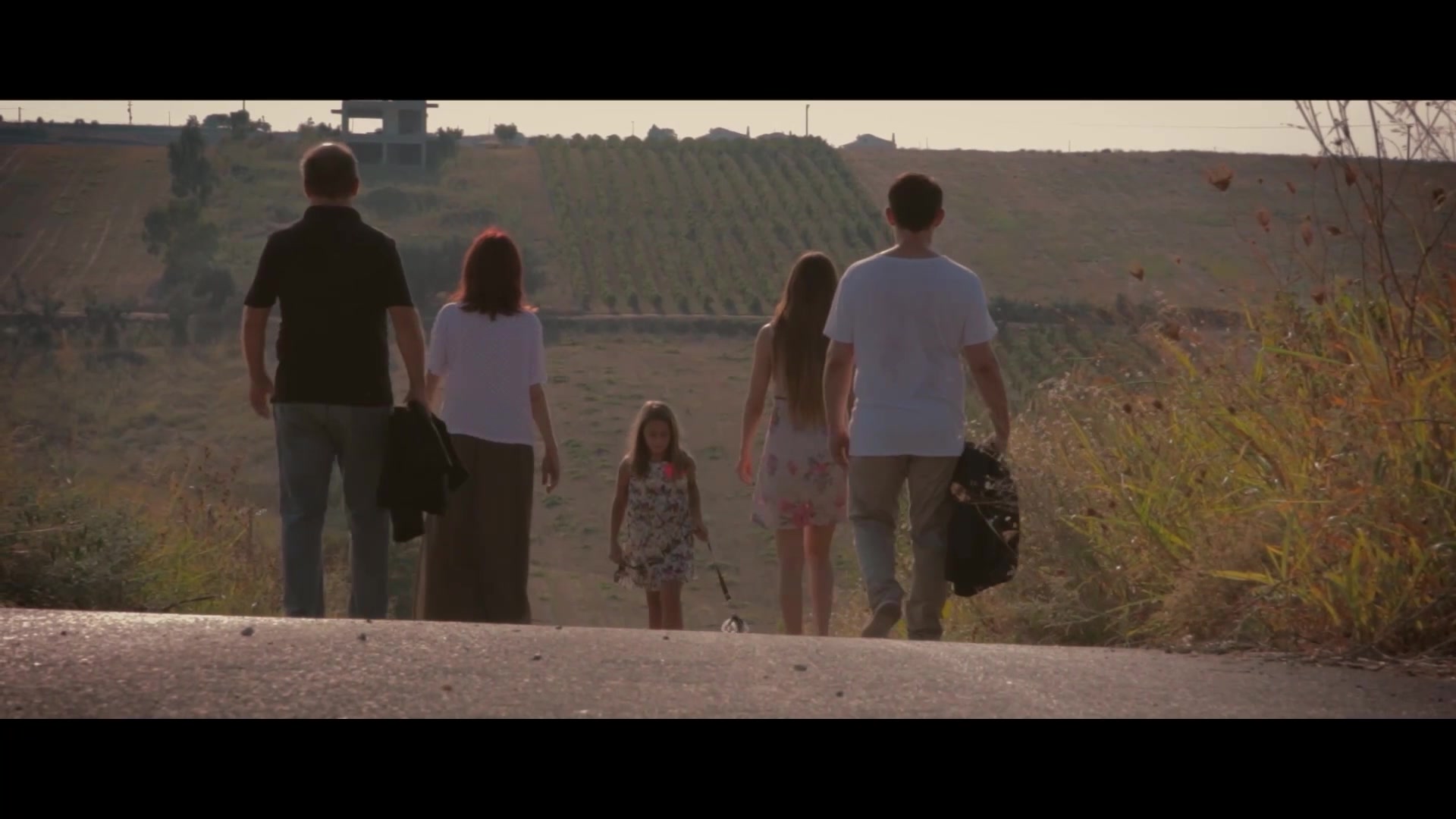 Video thumbnail for το παιδί και το γουρούνι 2024.mp4 II.mp4