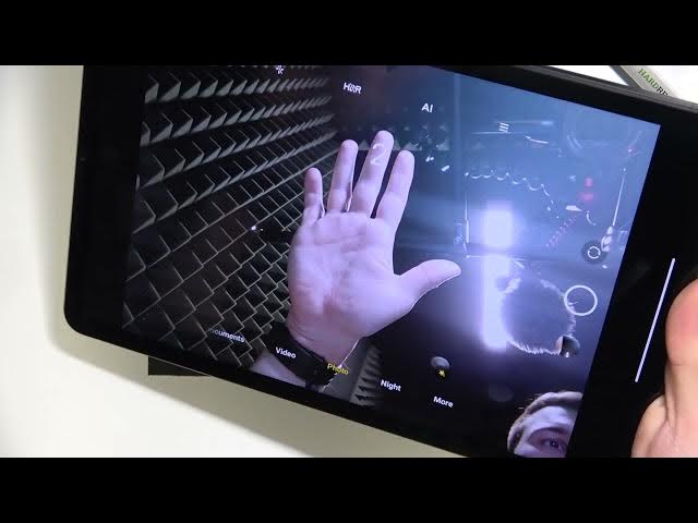 Video thumbnail for How to take selfie using palm gesture on Xiaomi Pad 5 / How to use Palm gesture to take a selfie