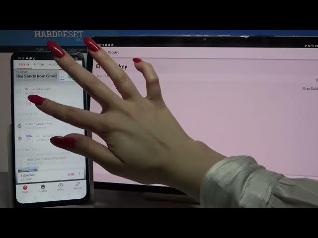 Video thumbnail for How to Transfer Data from an Android Device to Samsung Galaxy Tab S7 Plus – Send Anywhere App