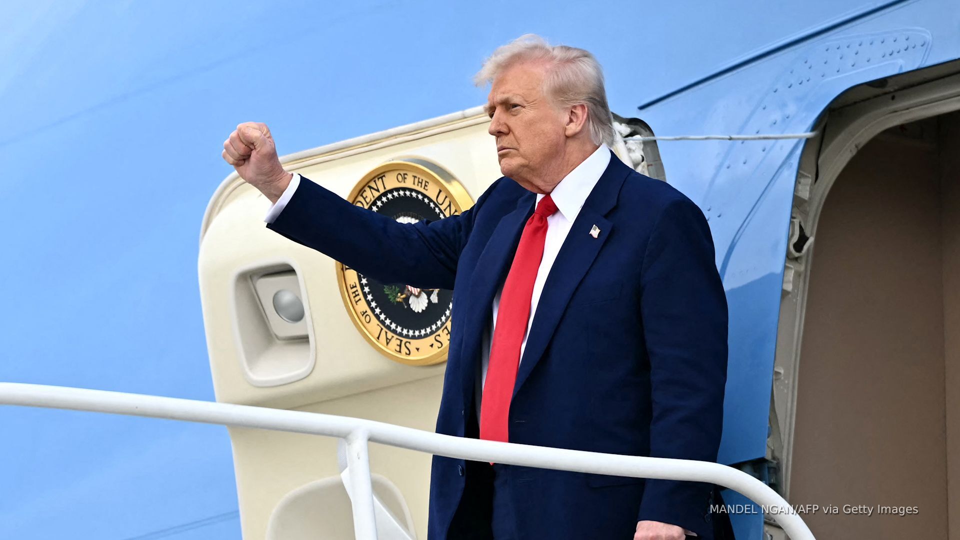 Video thumbnail for 'Liberation Day' tariffs set the stage for 'chaos' as countries react: Expert