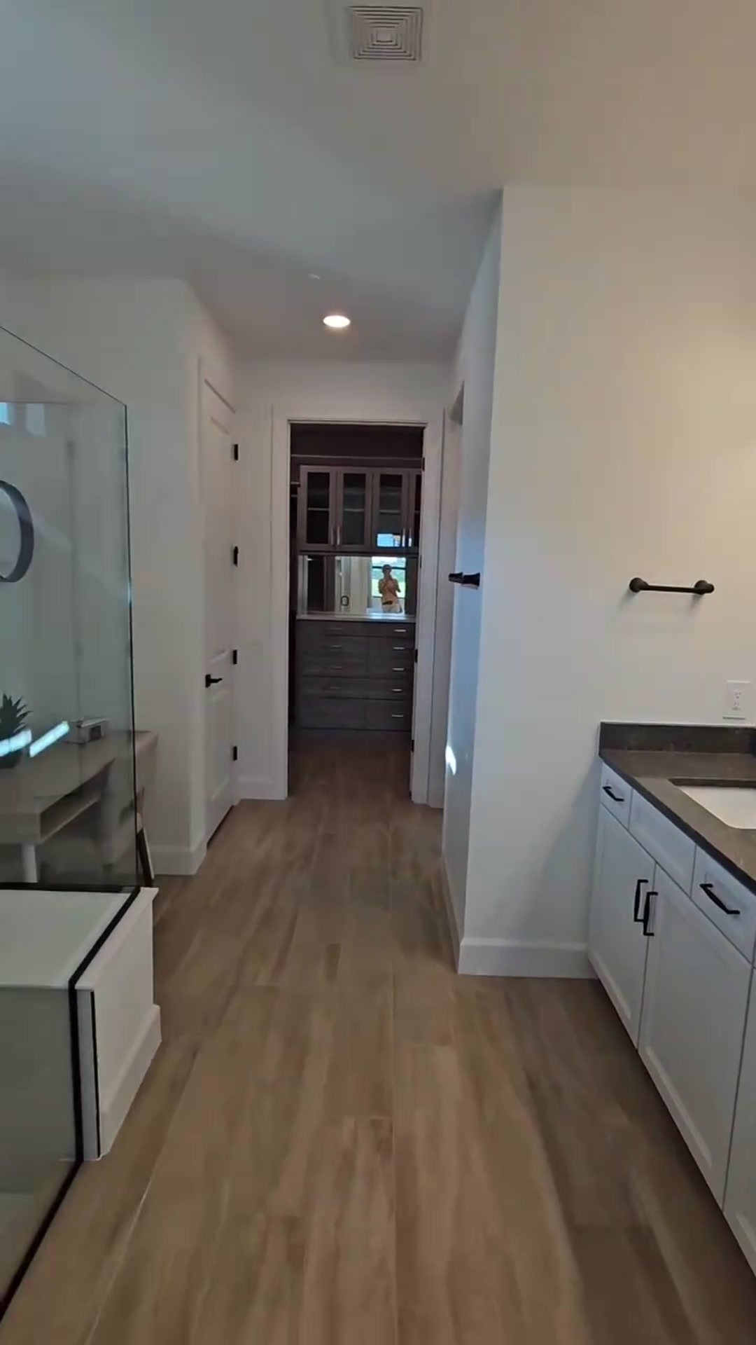 Video thumbnail for 0f53438dcc2e0eaf47656b2982dd19b7