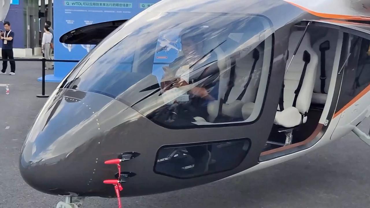 Video thumbnail for China: TransFuture Aviation Honghu Mark eVTOL 2.