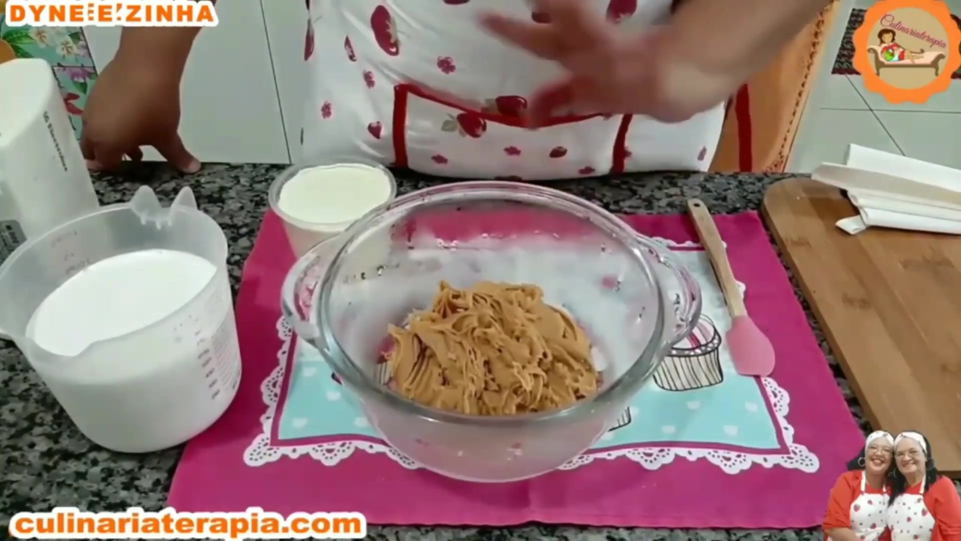 'Video thumbnail for Chantininho de Doce de Leite Perfeito para Decoração e Recheio de Bolos Ensinado por Especialista'