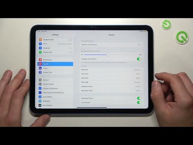 Video thumbnail for How to Switch the Volume Keys Function on the iPad 10th Gen (2022)