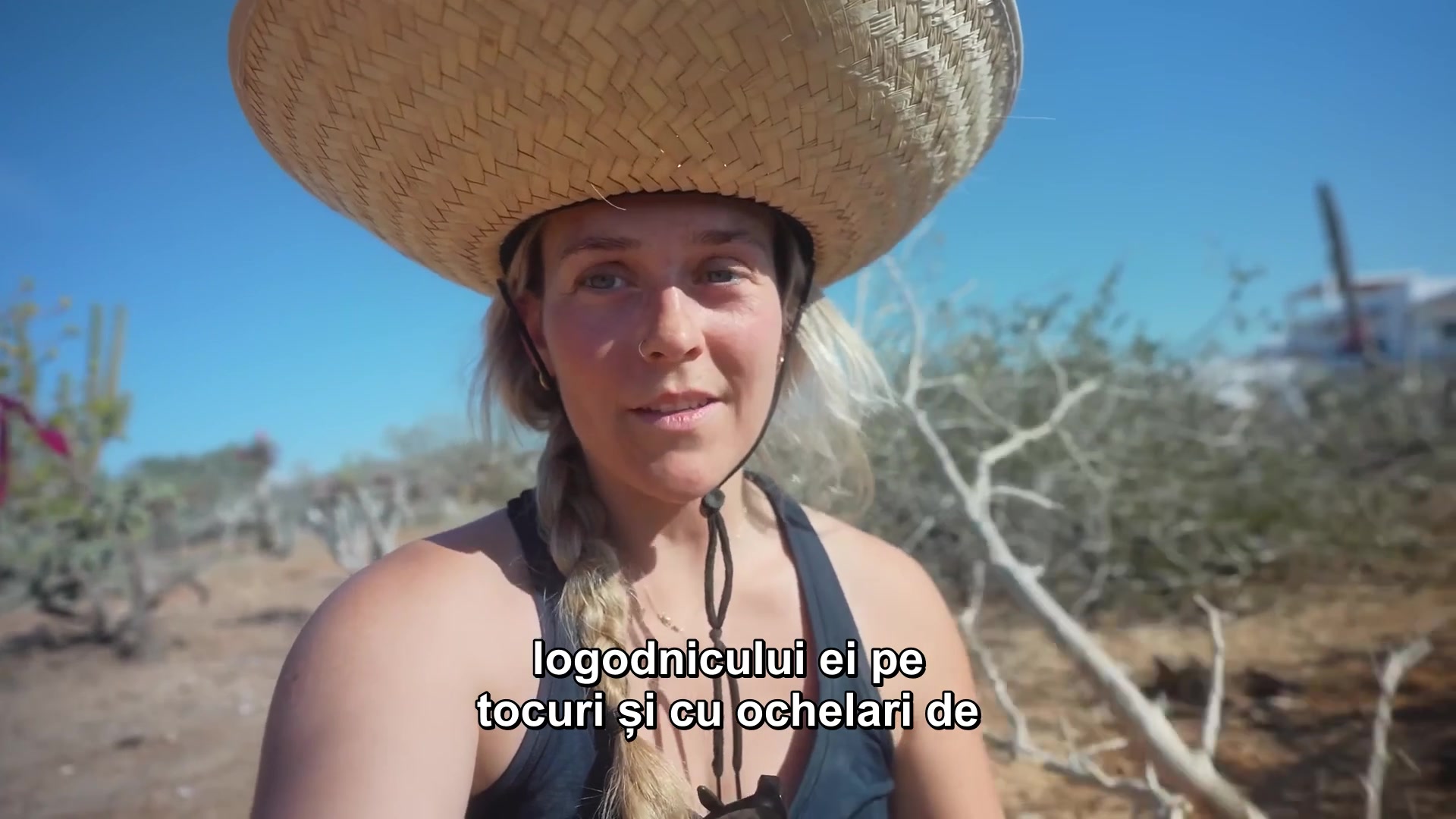 Video thumbnail for Larisa A Venit Pentru Prima Dată La Vila Logodnicului Ei Pe Tocuri Și Cu Ochelari De Soare Și...