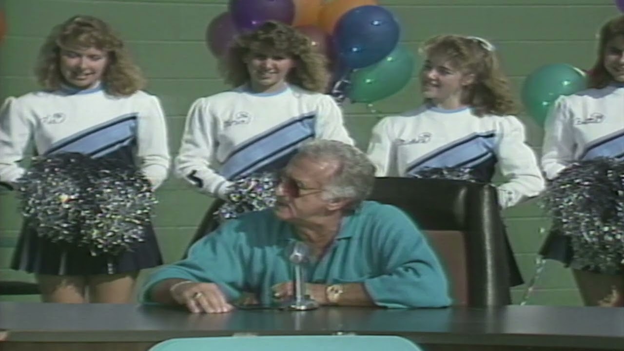 Video thumbnail for Bob Uecker Answers Audience questions for Episode 19 of The Wacky World of Sports