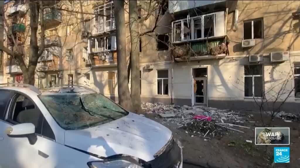 Video thumbnail for Russian strikes on Ukraine kill at least 5