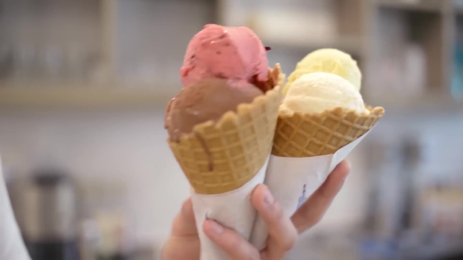 Video thumbnail for 8 Fast Food Chains Who Make Their Milkshakes With Real Ice Cream