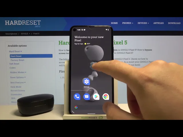 Video thumbnail for How to Enable Google Feed in Google Pixel 5 - Show / Hide Google Feed