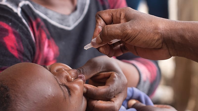 Video thumbnail for Malawi launches polio vaccine programme