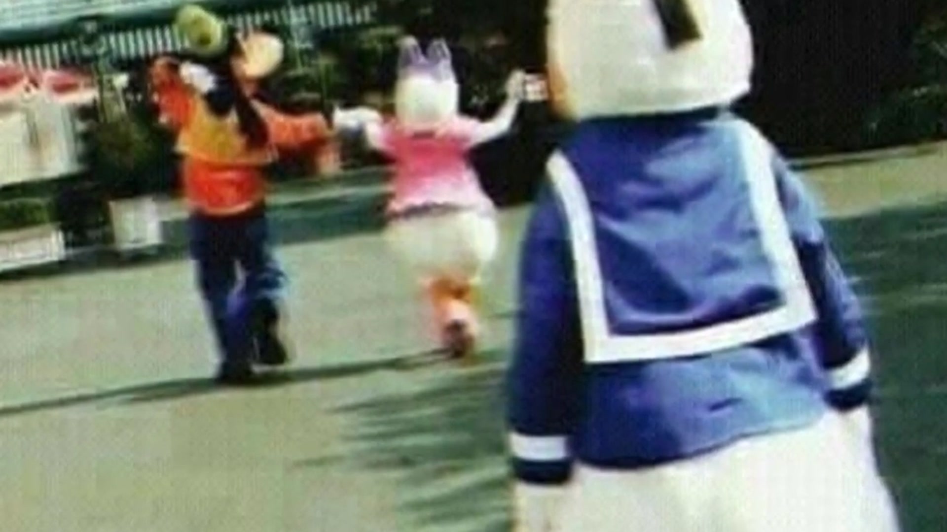 'Video thumbnail for Donald Duck simple and clean'
