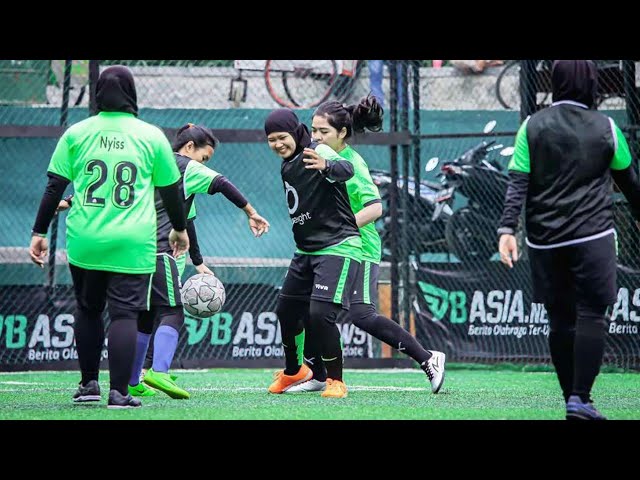 Video thumbnail for Kilas Pertandingan Team Sepak Bola Wanita Bekasi - Balakasadut Fc