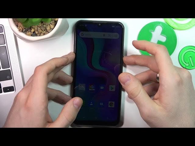 Video thumbnail for How to Clean USB Using Household Items on DOOGEE X95? - Clean USB Port