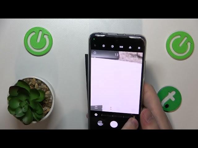 Video thumbnail for How to Enter & Use the Camera Pro Mode on a REDMI Note 11 Pro