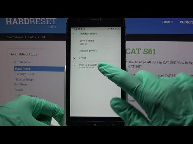 Video thumbnail for How to Connect Bluetooth Devices to CAT S61?