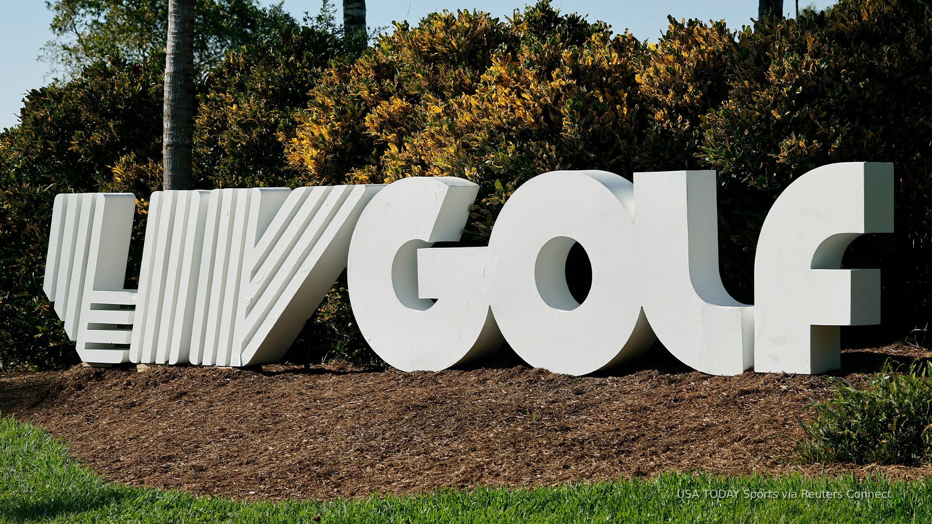 'Video thumbnail for LIV golf increases prize money as it looks to capitalize on a younger golf demo '