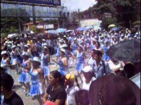 Video thumbnail for Desfile del 15 de Septiembre - 2010 El Salvador (Cachiporras x última vez)