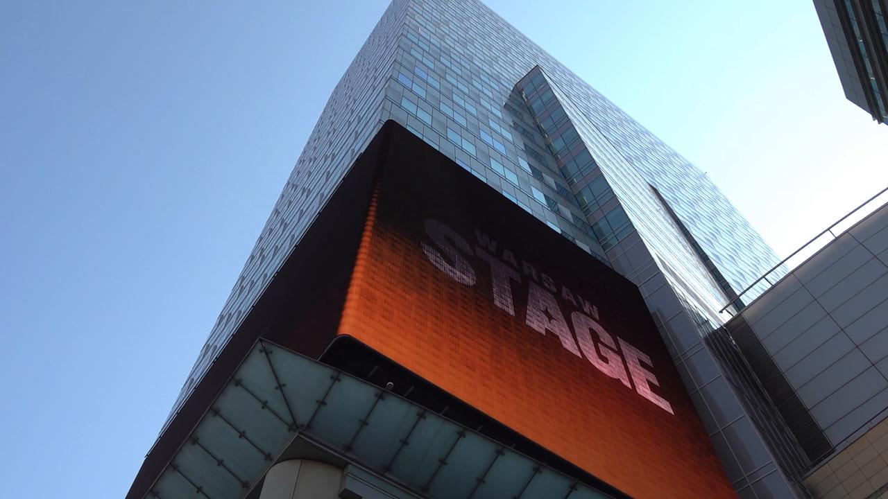 Video thumbnail for Poland: Europe's Largest 3D LED Screen Debuts in Warsaw.
