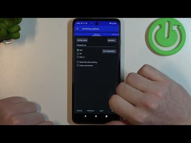Video thumbnail for How To Pack Files Into RAR & Zip Archives on the MOTOROLA Moto E40 - RAR App