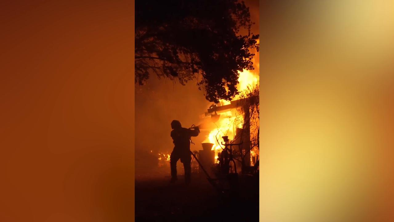 Video thumbnail for France: Firefighters battle wildfires in southern France amid persistent heat and drought.