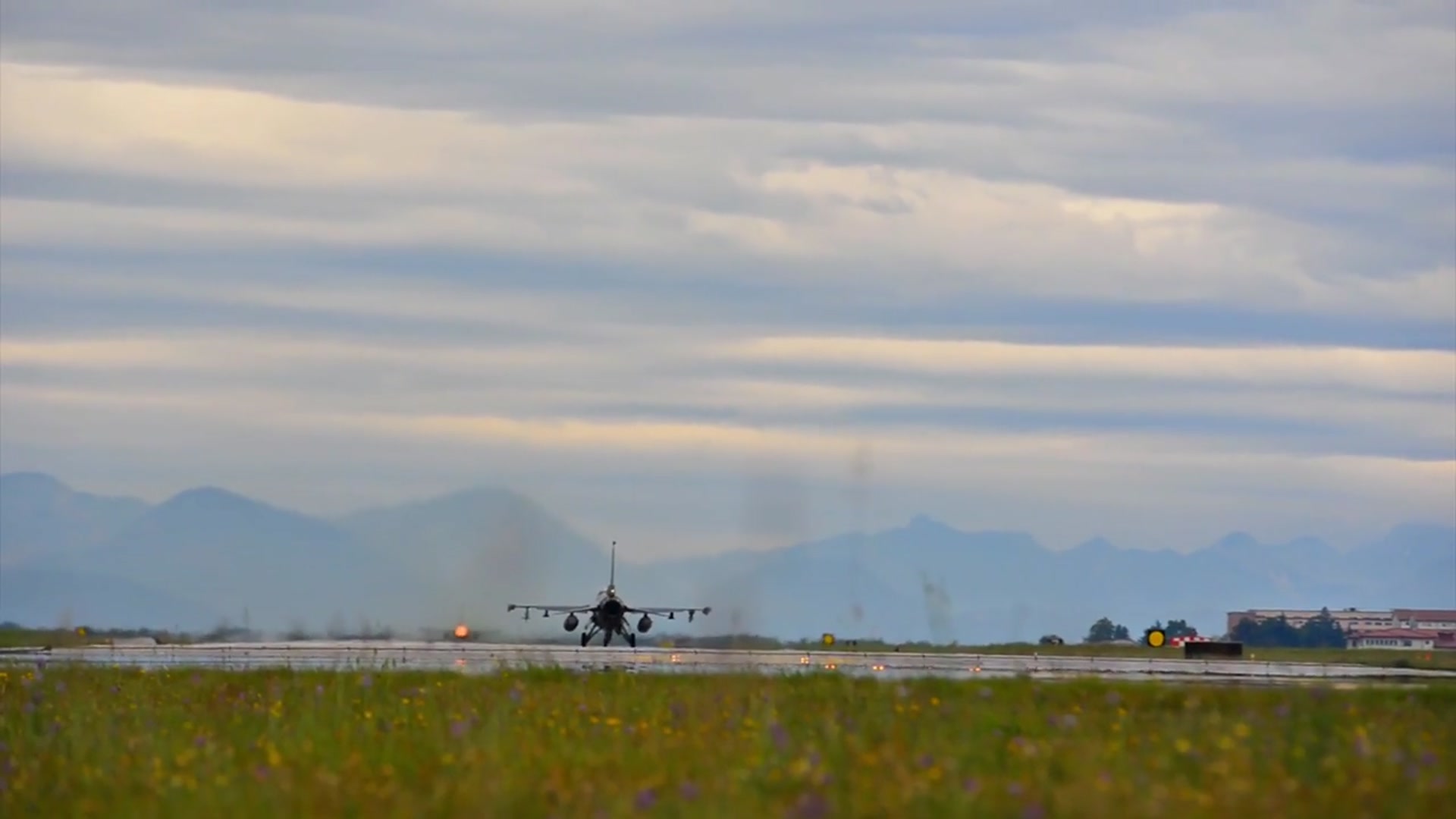 'Video thumbnail for F-16s Takeoff & Land • View From Behind The Runway'