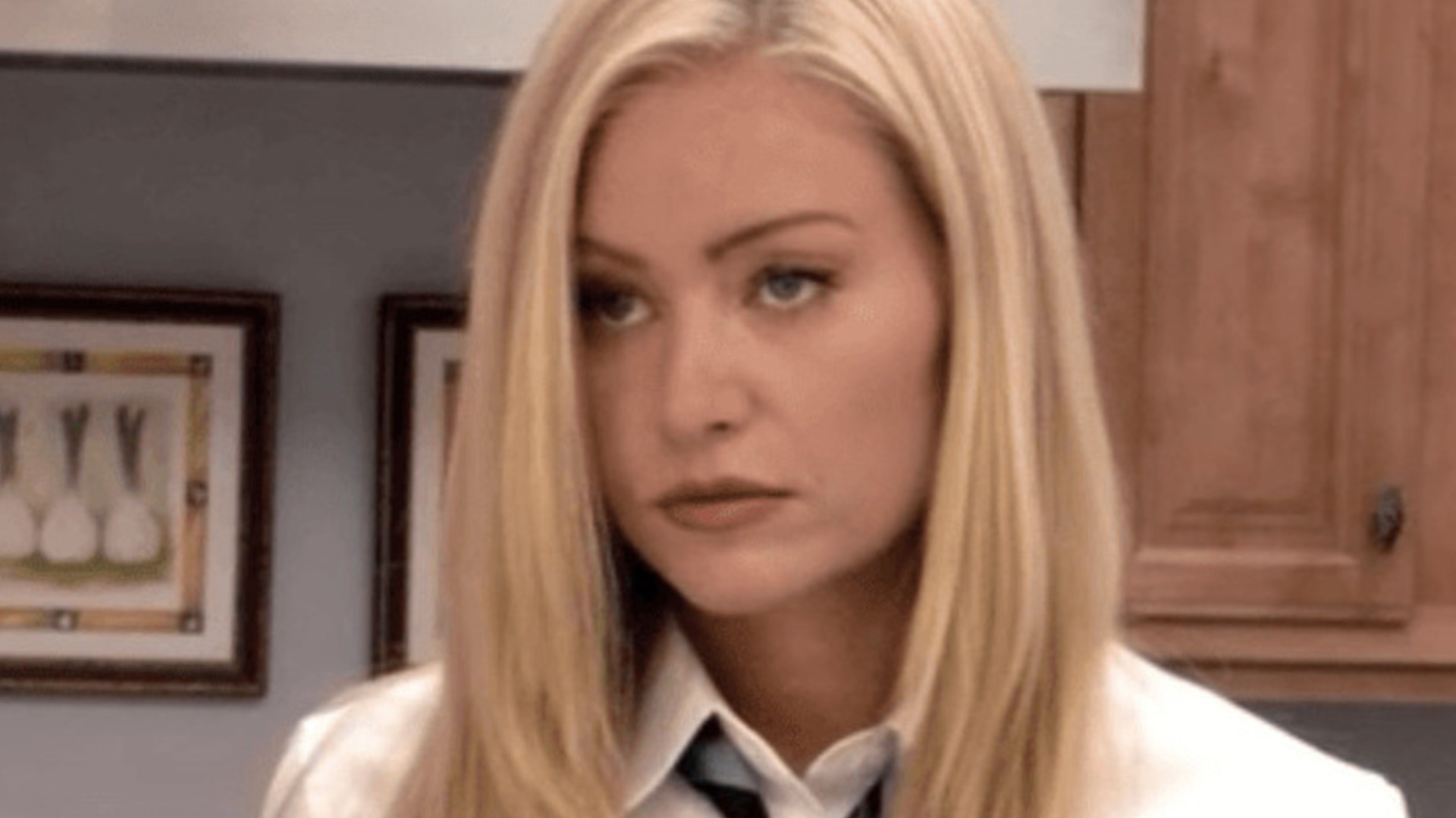 Video thumbnail for Why Portia De Rossi Disappeared From TV