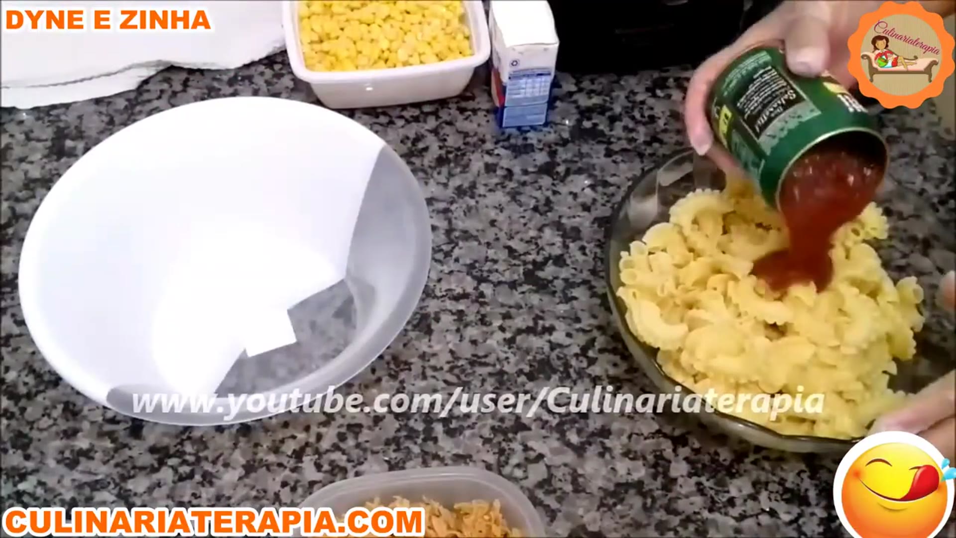'Video thumbnail for Como Fazer Macarrão de Forno Cremoso com Frango Milho e Queijo - Receita Fácil e Rápida'