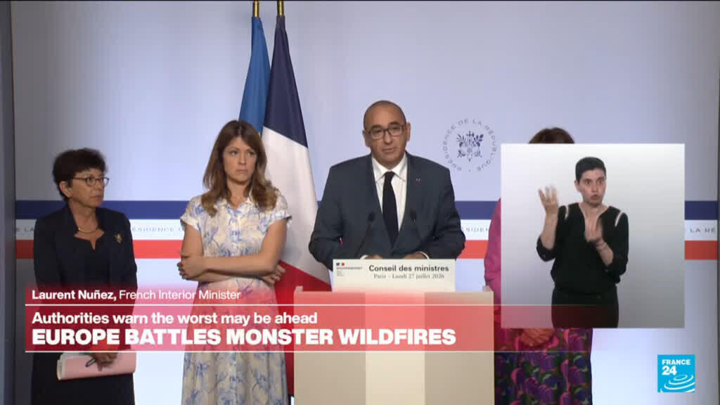 Video thumbnail for REPLAY: 'Unprecedented' fire stable but not fully contained, says French Interior minister