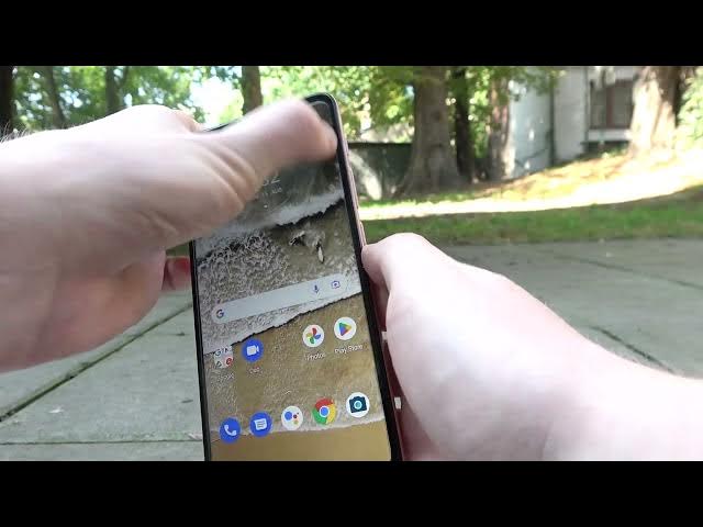 Video thumbnail for MOTOROLA Moto E40 Outside Display Brightness Preview