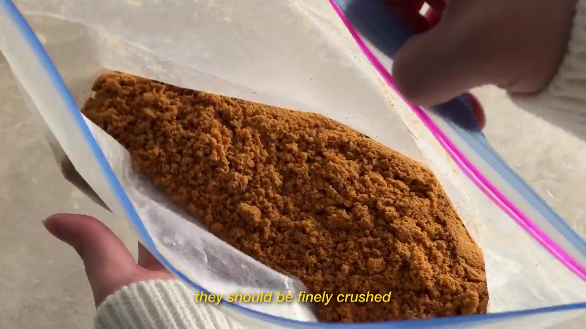 Video thumbnail for Biscoff Cheesecake ✨ baking a cheesecake for the holidays(720P HD)